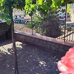 With Garden - Nyaraló