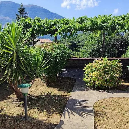 With Garden - Nyaraló *